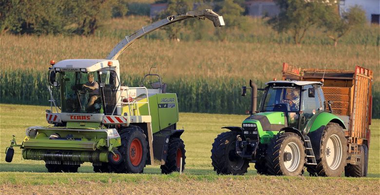 Bâche d’ensilage : comment se débarrasser des pneus utilisés pour le lestage ?